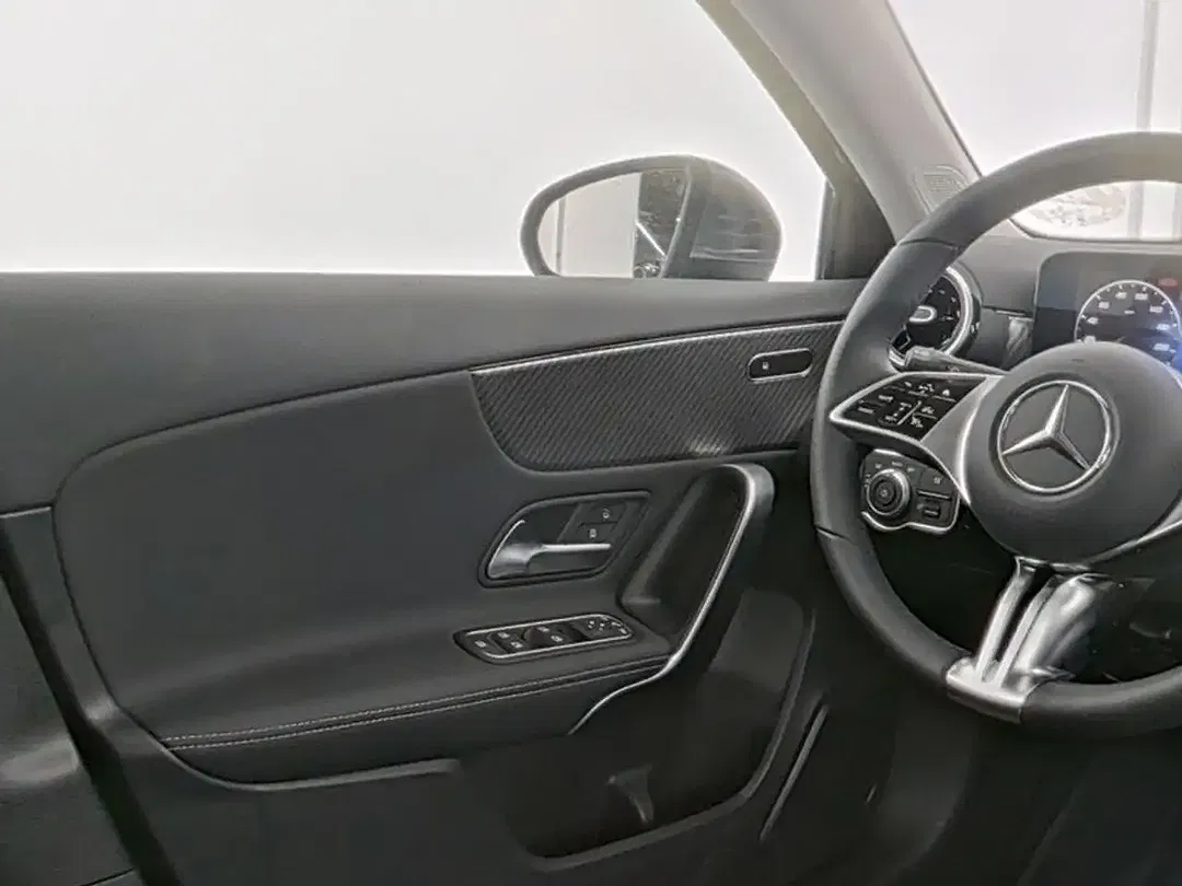 Mercedes-Benz A 180 - Thumbnail 6