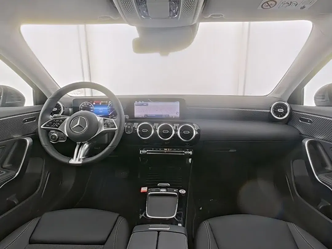 Mercedes-Benz A 180 - Thumbnail 8