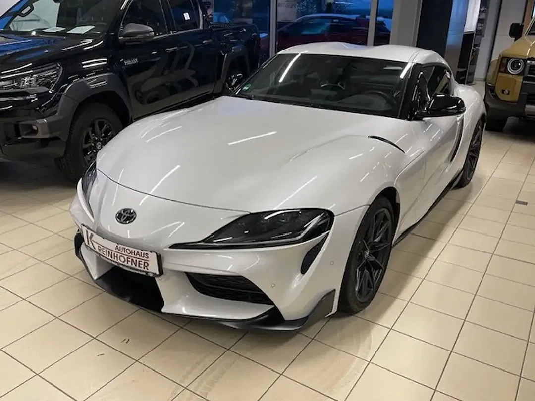 Toyota Supra Legend - foto 1