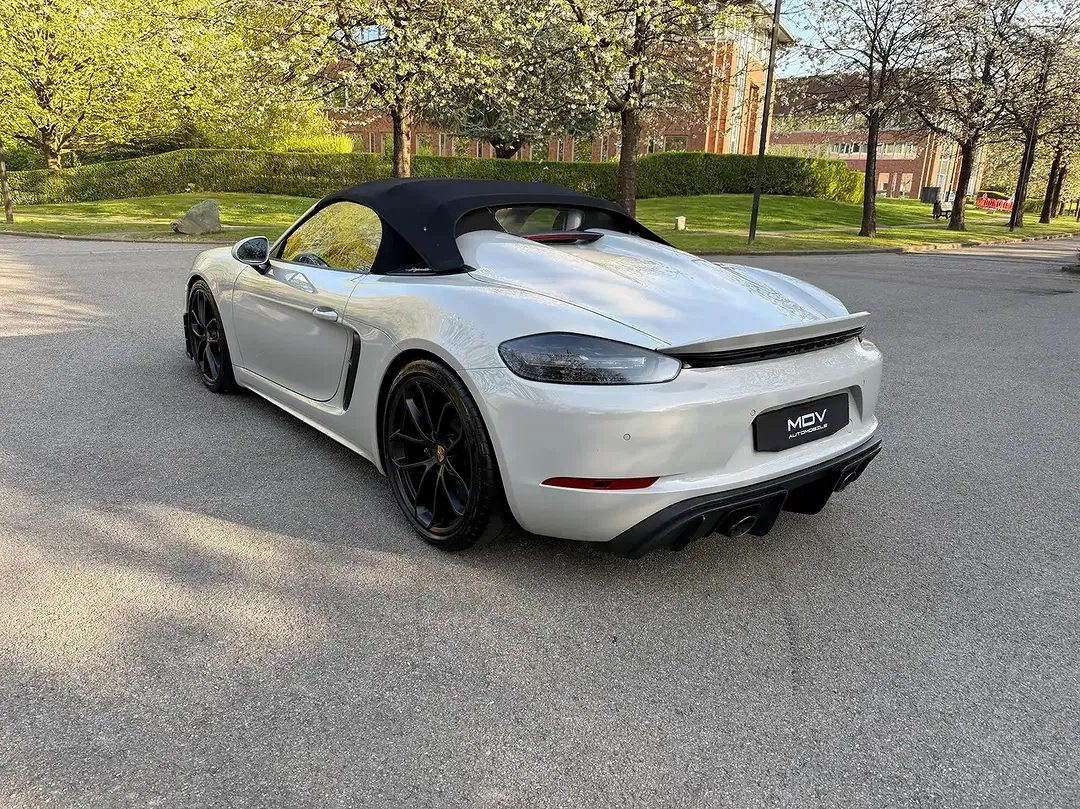 Porsche 718 Spyder 4.0 PDK Turbo - Thumbnail 4