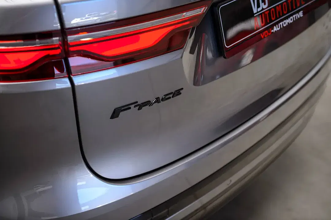 Jaguar F-Pace P400e 2.0 PHEV 4x4 R-Dynamic Black - Thumbnail 11