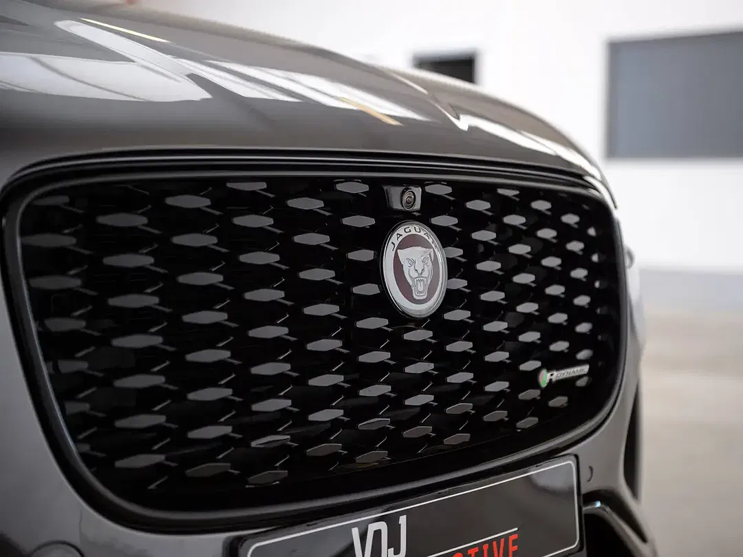 Jaguar F-Pace P400e 2.0 PHEV 4x4 R-Dynamic Black - Thumbnail 8