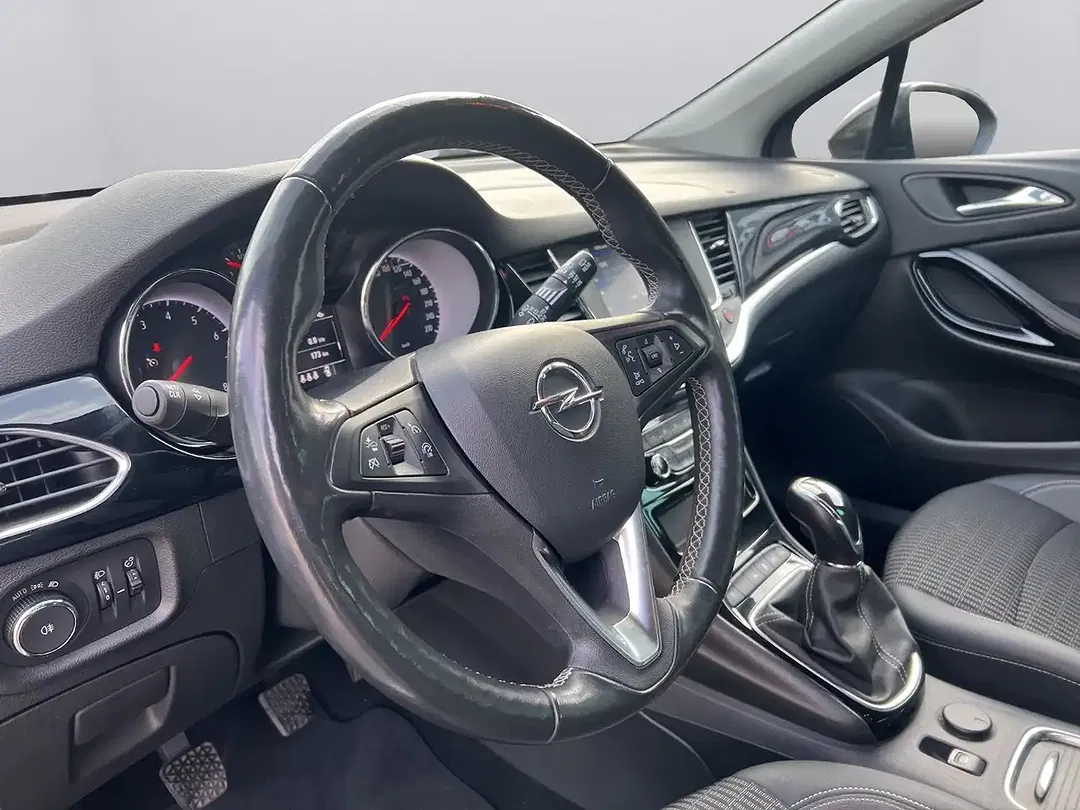 Opel Astra Design - Thumbnail 10