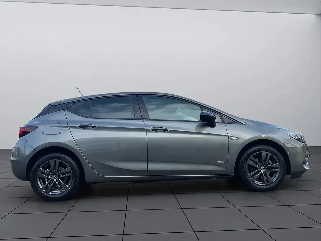 Opel Astra Design - Thumbnail 6