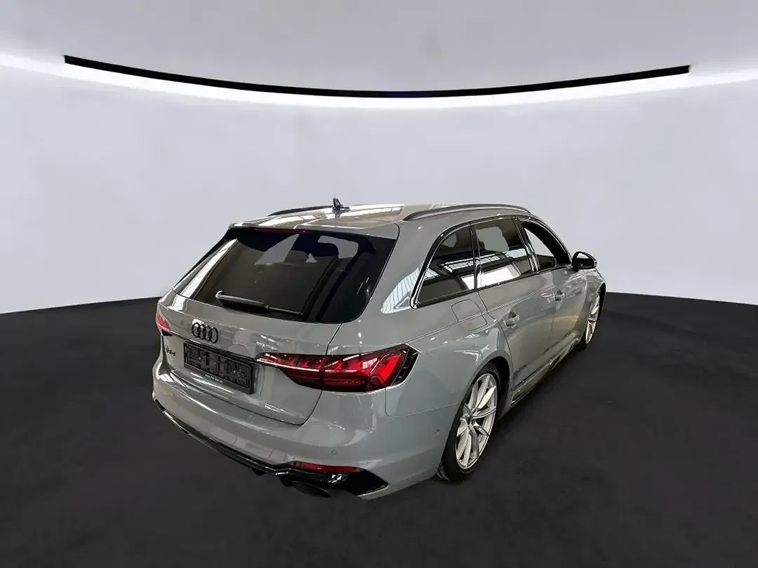 Audi RS4 competition plus Avant - Thumbnail 5