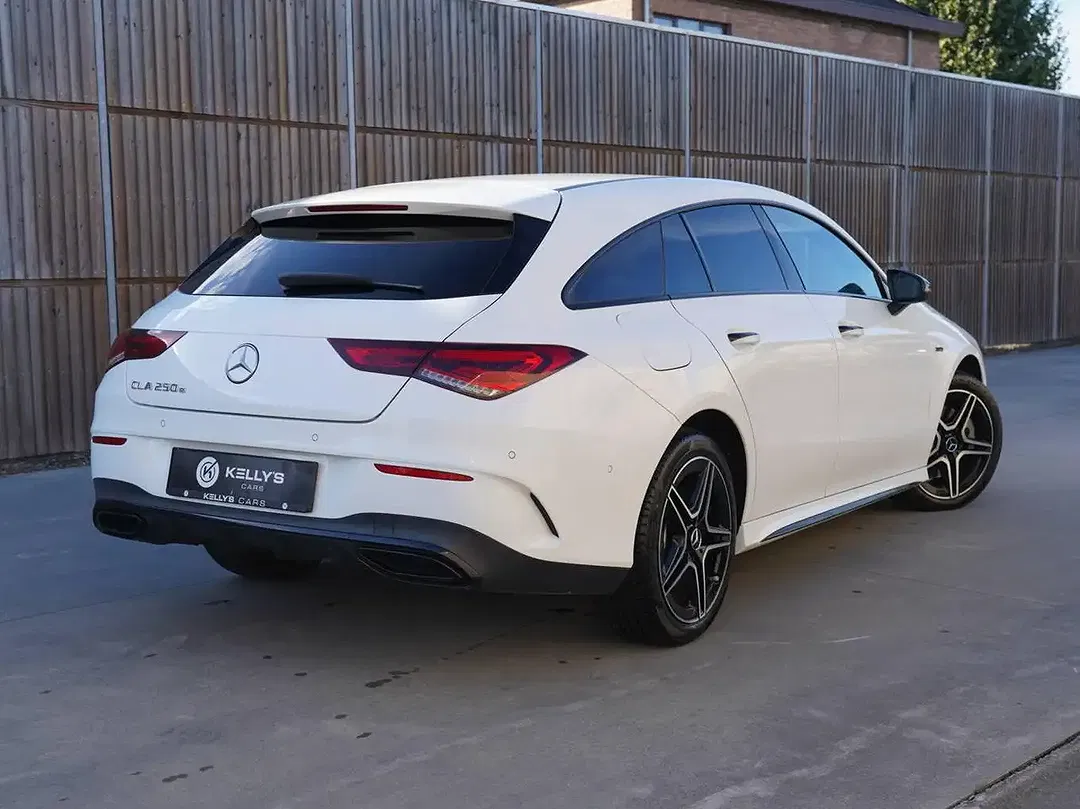 Mercedes-Benz CLA 250 PHEV AMG Line - Thumbnail 4