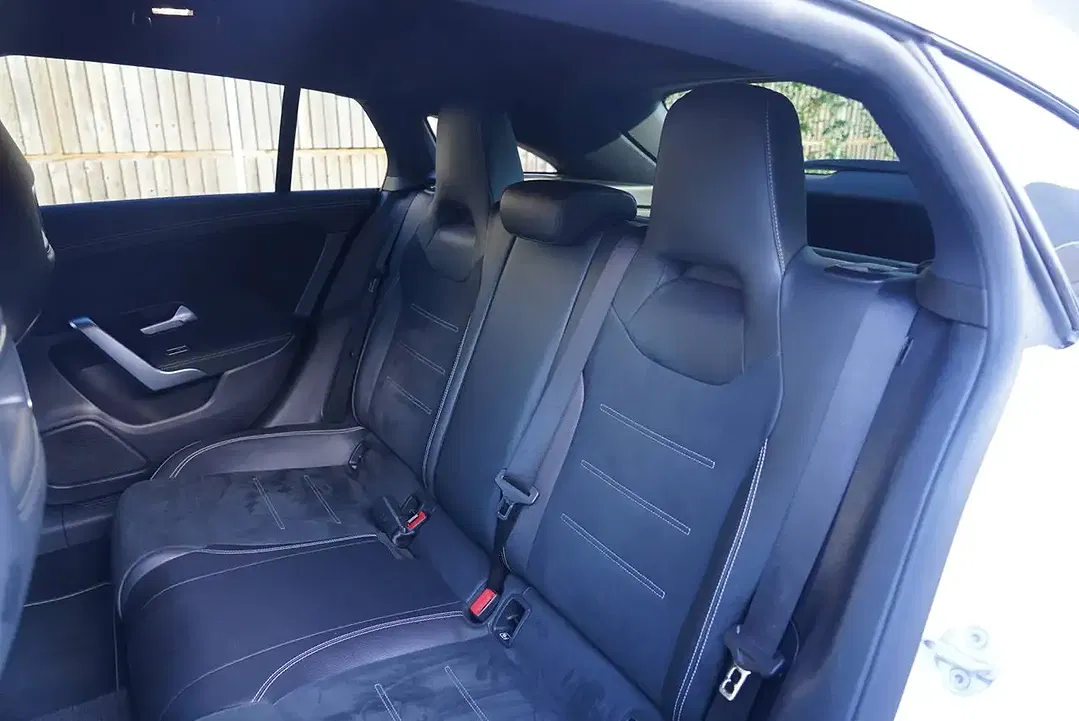 Mercedes-Benz CLA 250 PHEV AMG Line - Thumbnail 9