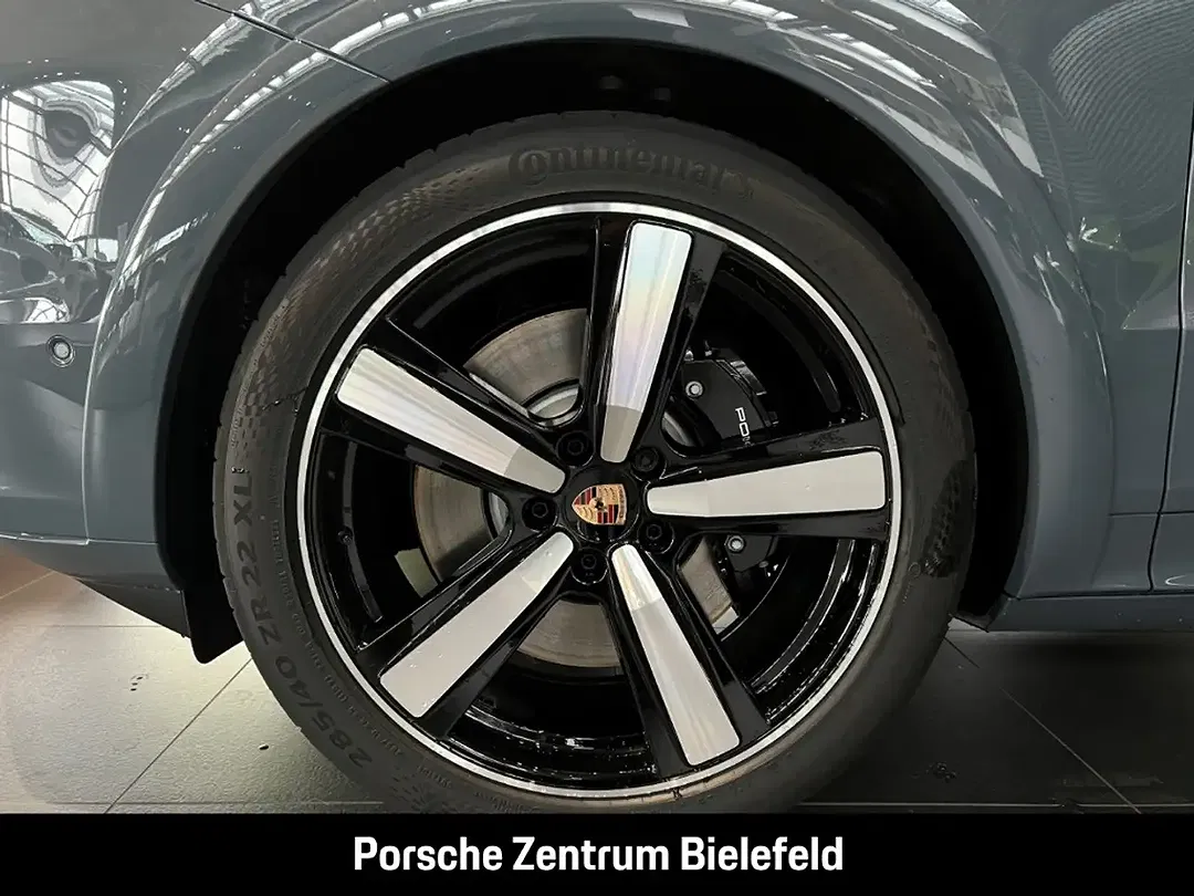 Porsche Cayenne GTS Coupe - Thumbnail 12