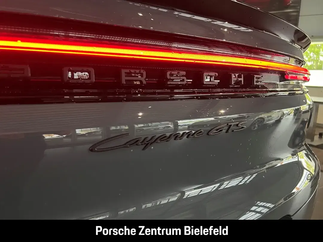 Porsche Cayenne GTS Coupe - Thumbnail 14