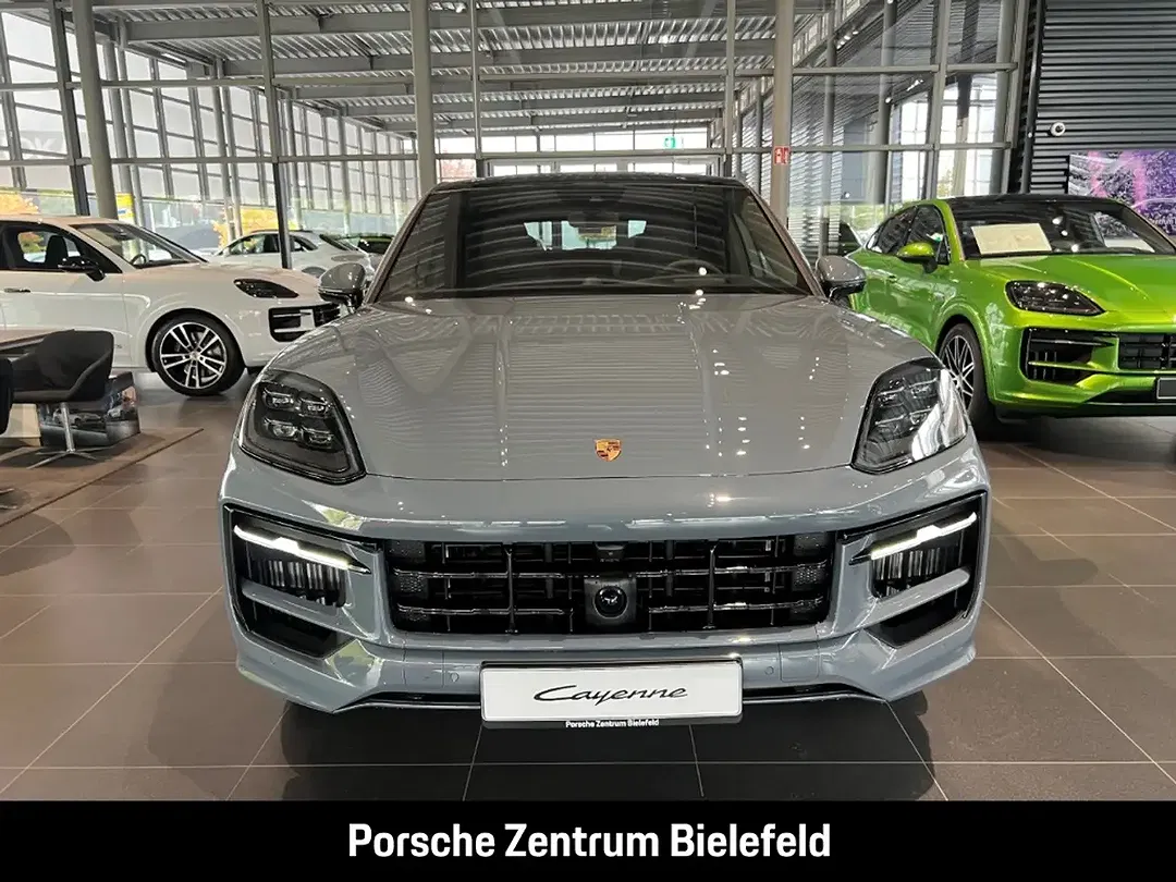 Porsche Cayenne GTS Coupe - Thumbnail 4