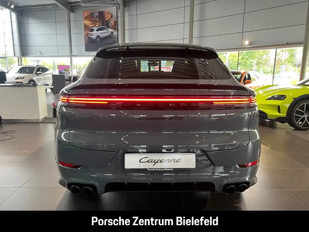 Porsche Cayenne GTS Coupe - Thumbnail 5