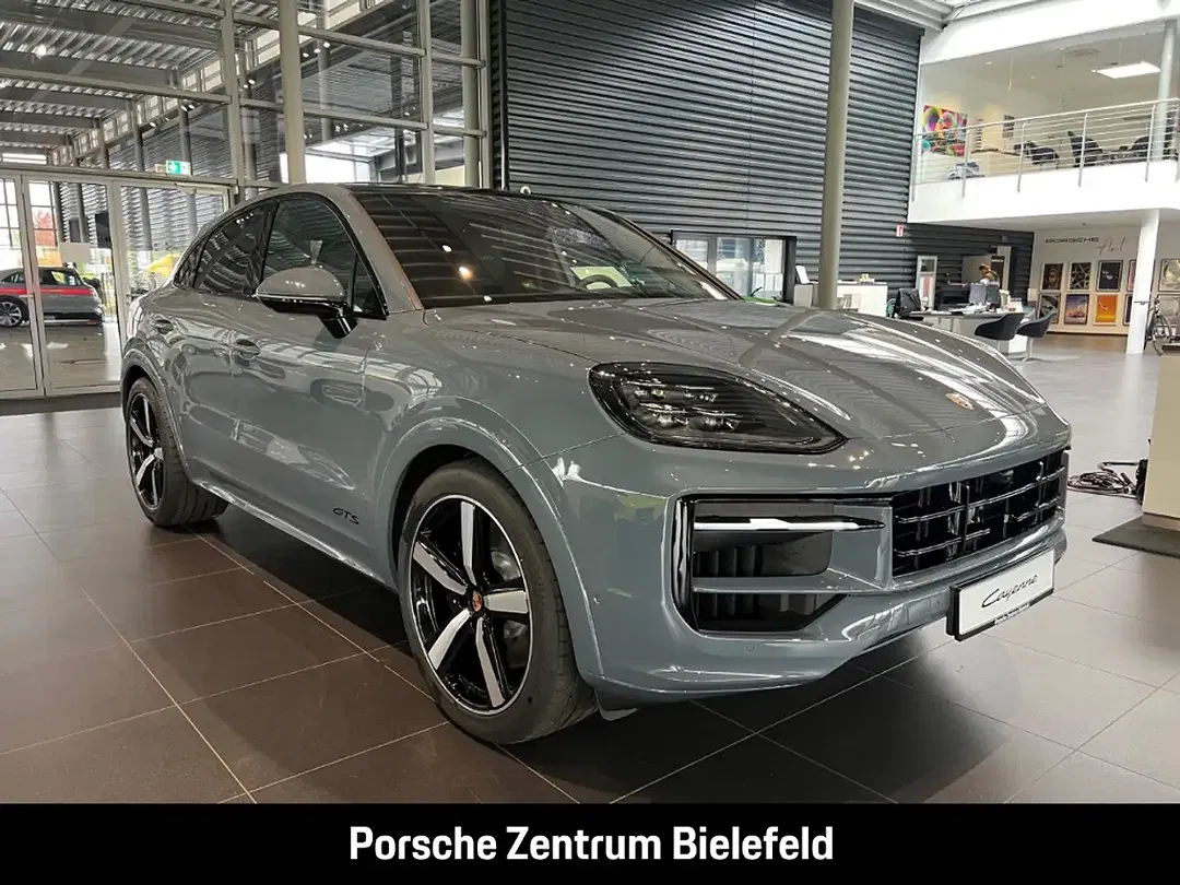Porsche Cayenne GTS Coupe - Thumbnail 8