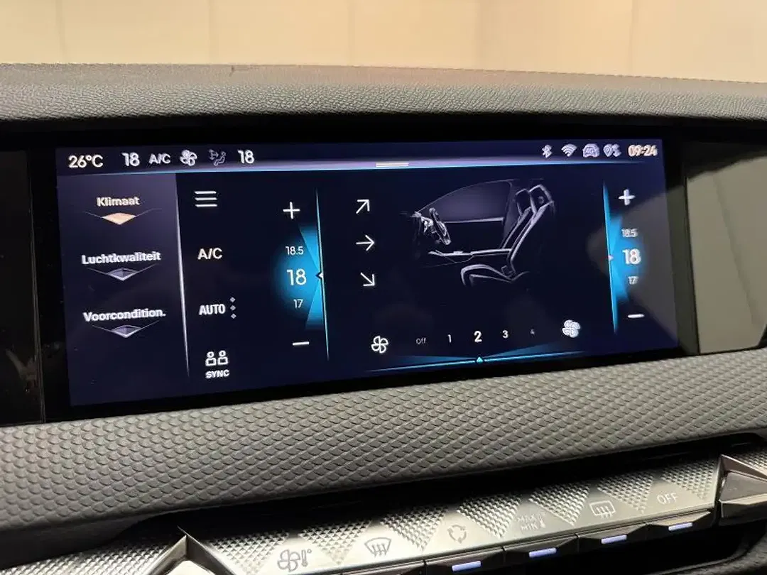 DS Automobiles DS 4 - Thumbnail 19