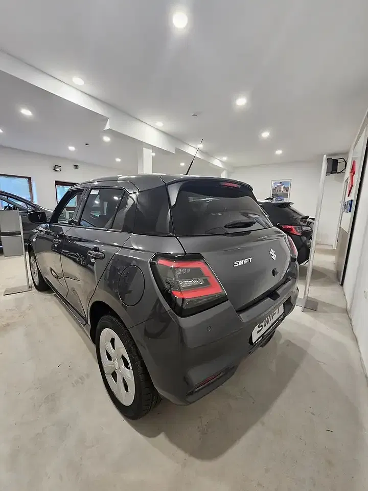 Suzuki Swift Hybrid AllGrip Comfort - Thumbnail 6