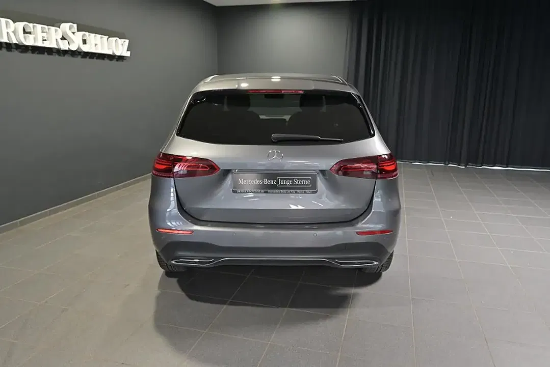 Mercedes-Benz B 180 - Thumbnail 12