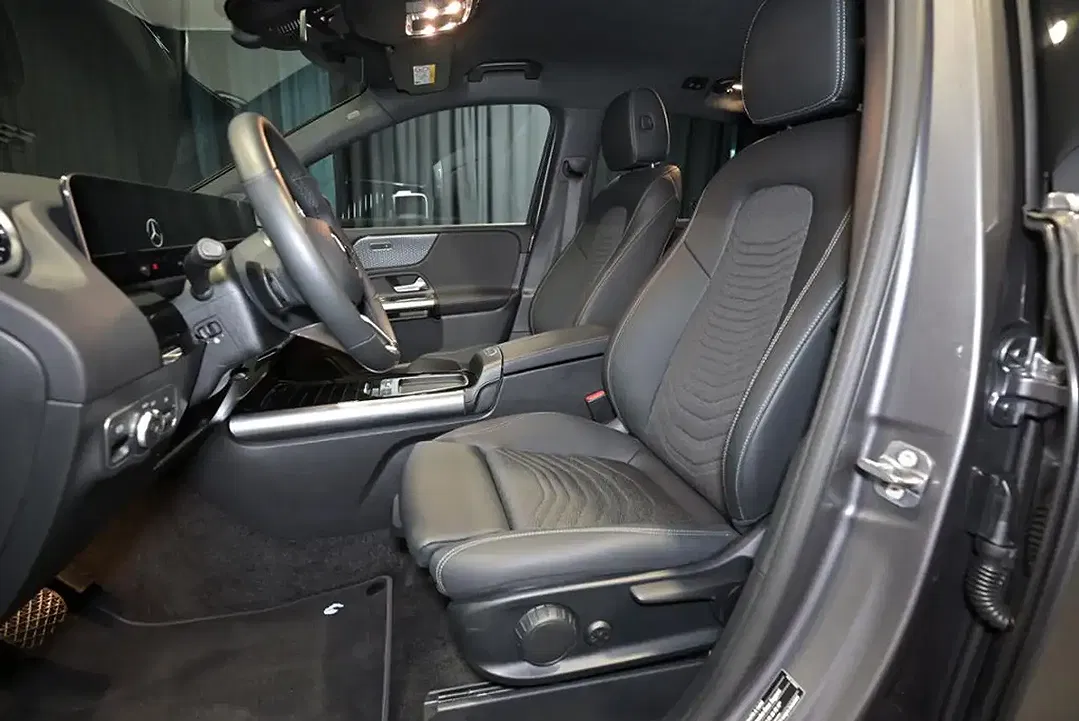 Mercedes-Benz B 180 - Thumbnail 4