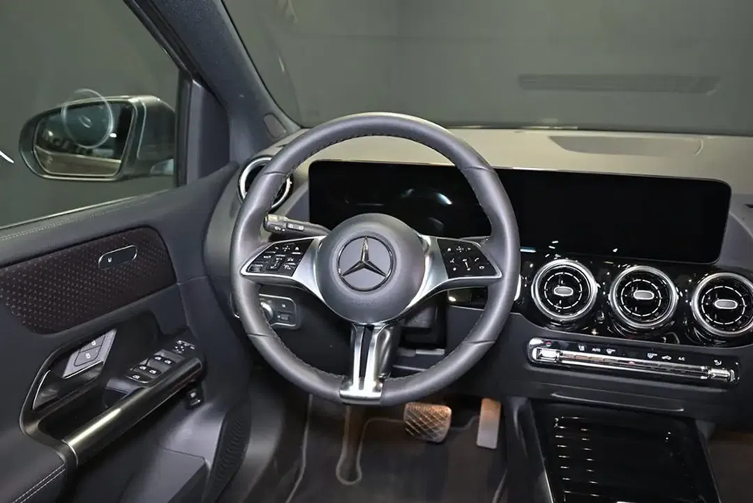 Mercedes-Benz B 180 - Thumbnail 8