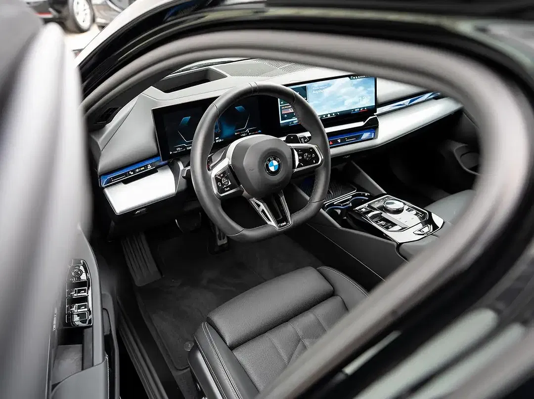 BMW 520 Touring M Sport Pro - Thumbnail 9