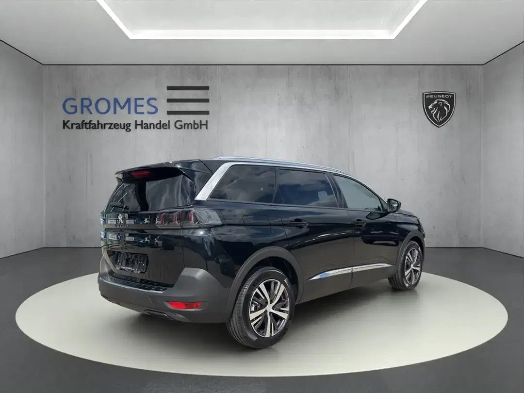 Peugeot 5008 130 PureTech EAT8 Allure Pack - Thumbnail 3