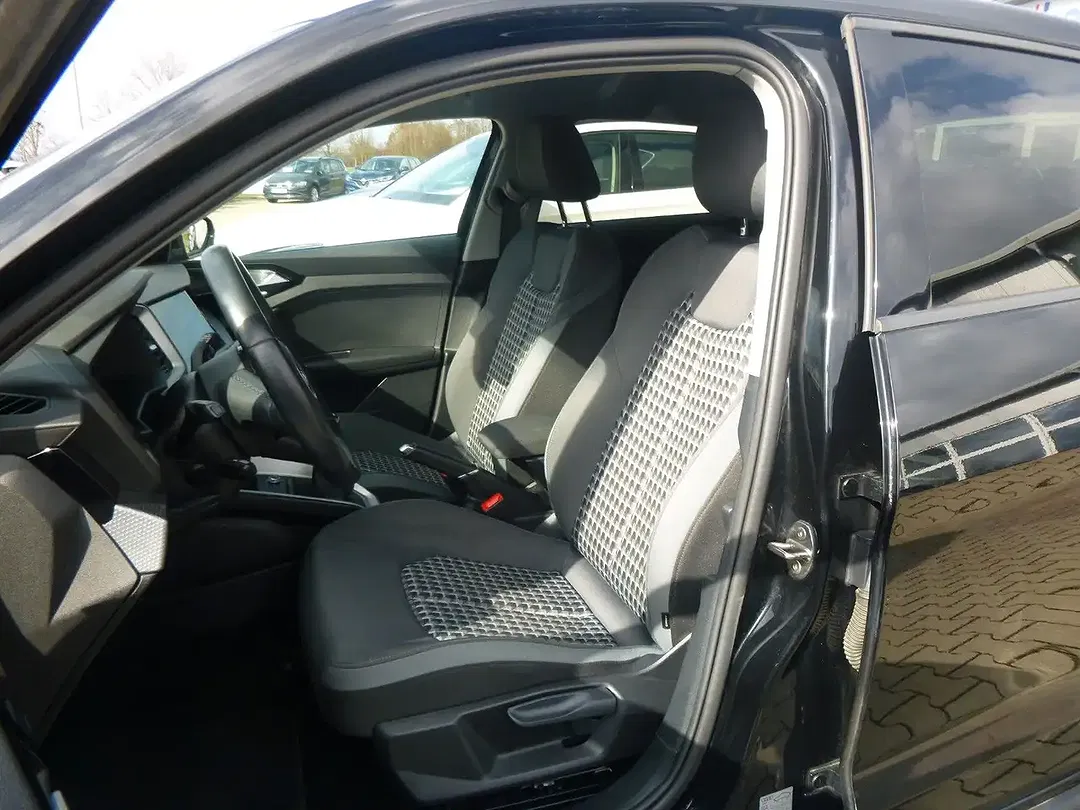 Audi A1 25 TFSI Sportback S line - Thumbnail 9