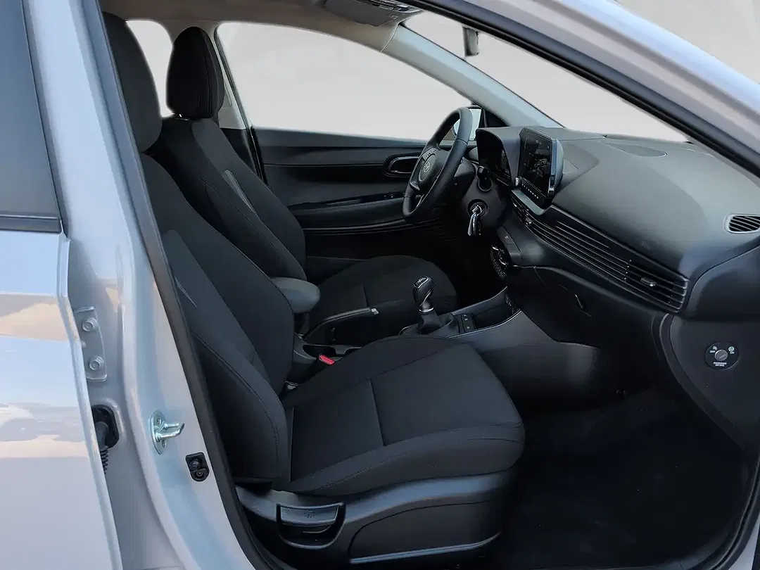 Hyundai i20 - Thumbnail 10