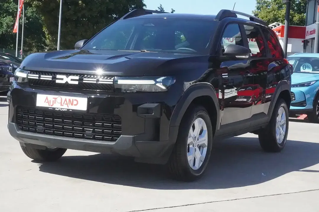 Dacia Bigster MHEV Essential - Thumbnail 1