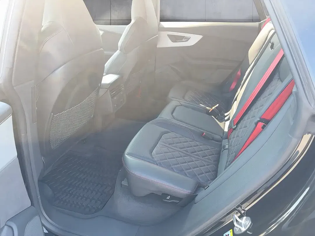 Audi SQ8 TFSI quattro - Thumbnail 12
