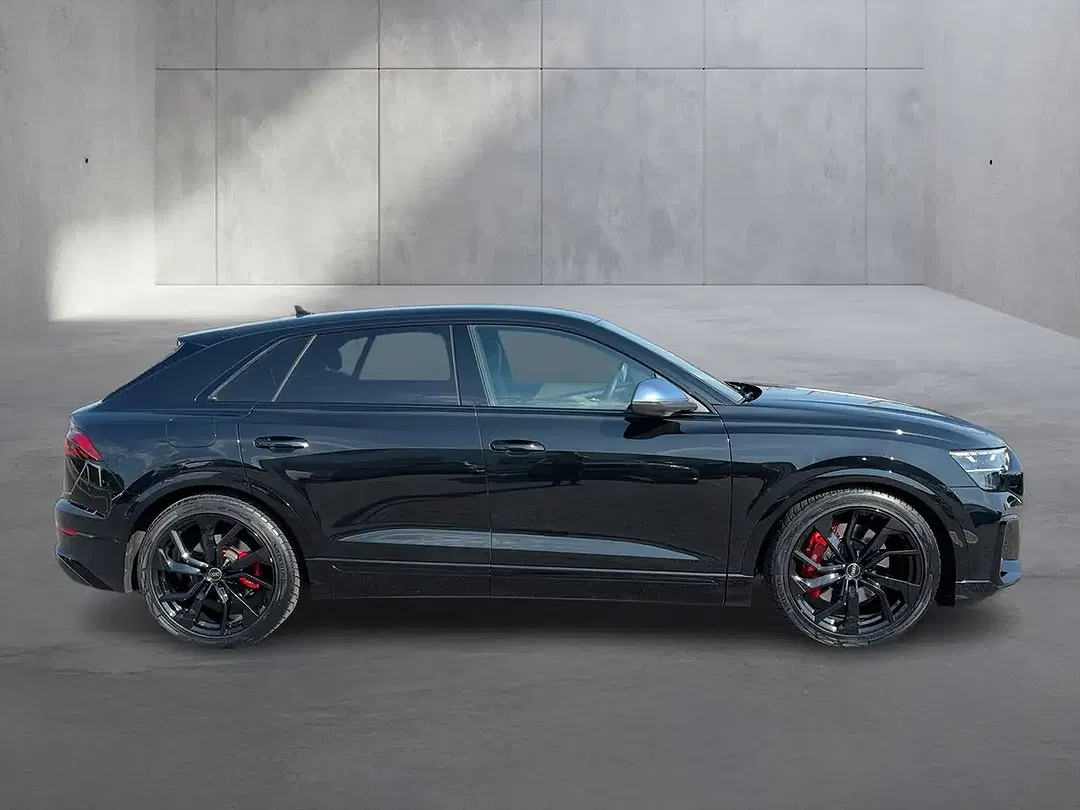 Audi SQ8 TFSI quattro - Thumbnail 6