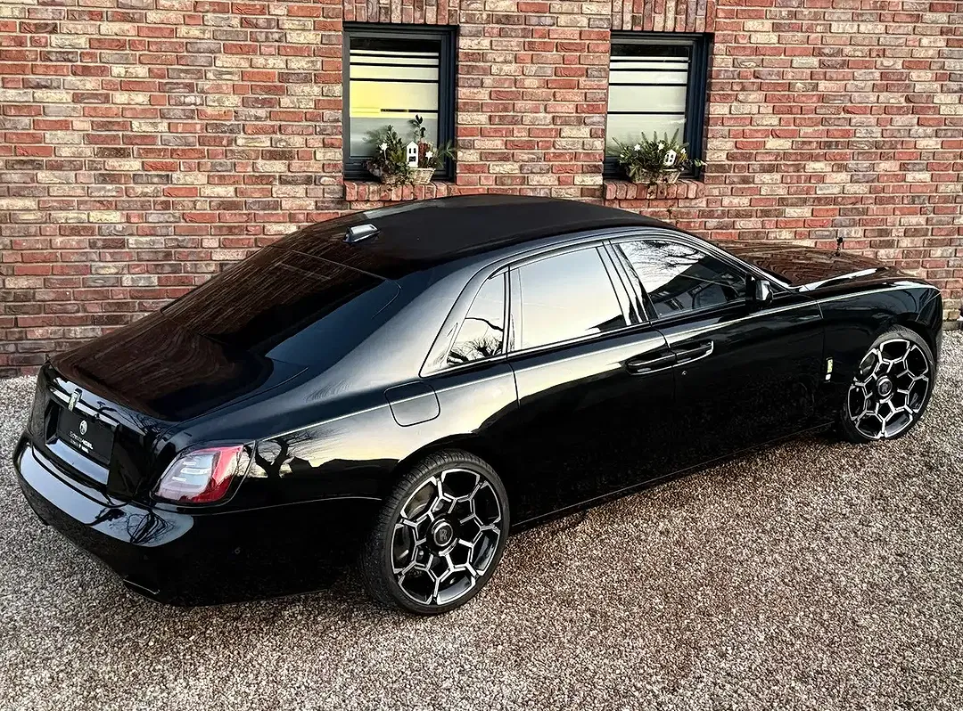 Rolls-Royce Ghost Black Badge - Thumbnail 4