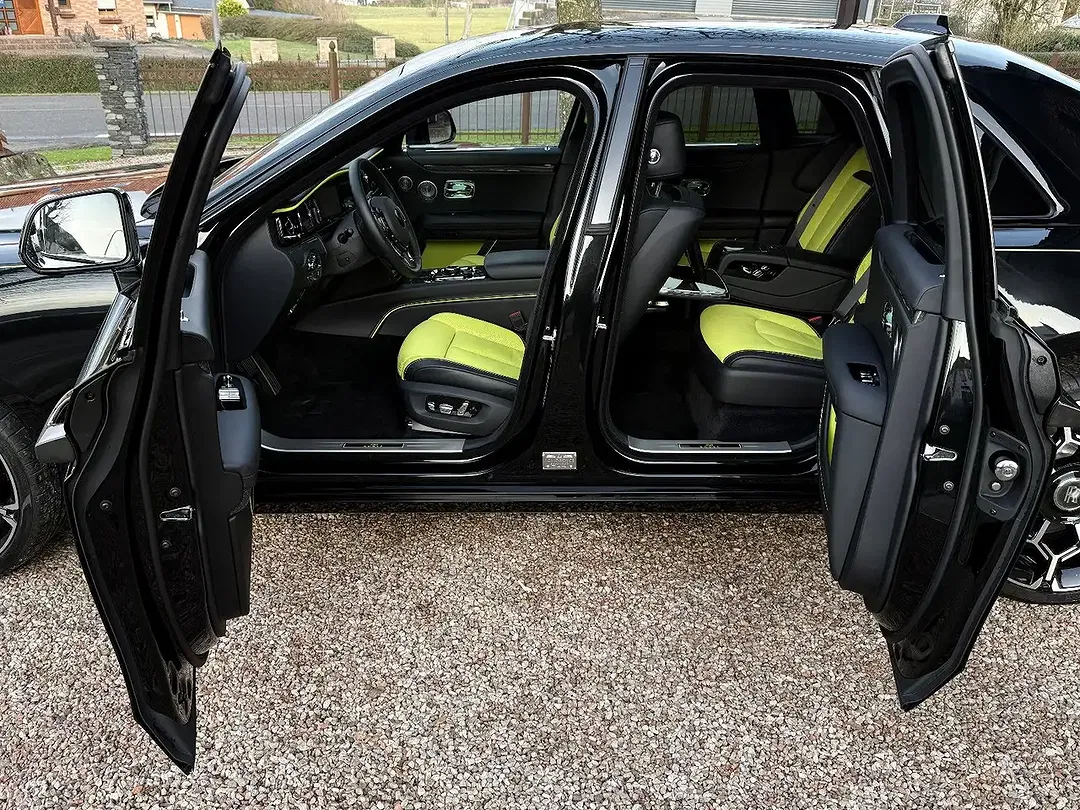 Rolls-Royce Ghost Black Badge - Thumbnail 6