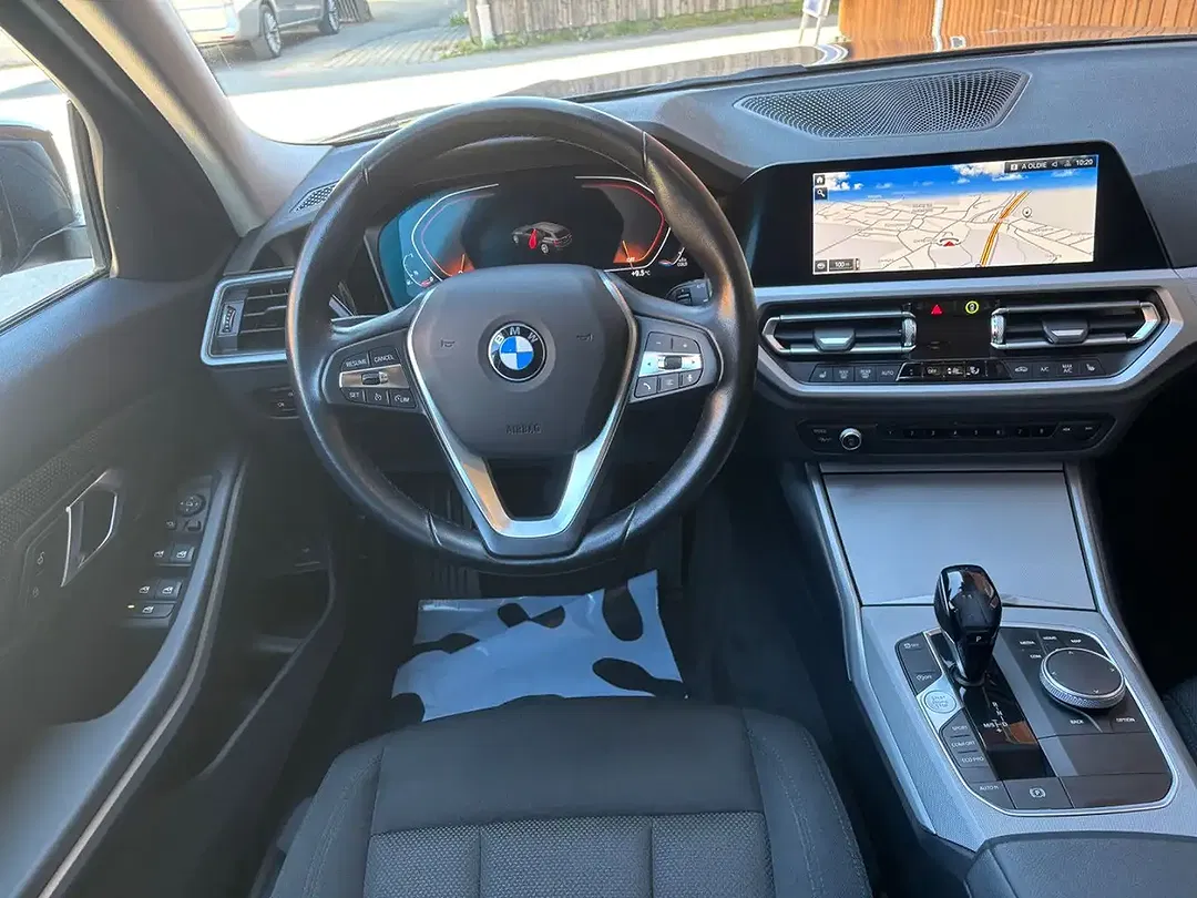 BMW 320 AUT Touring - Thumbnail 4