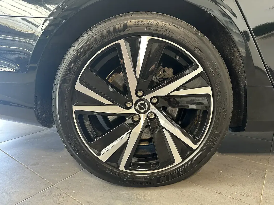Volvo V90 T6 PHEV Hybrid AWD Plus Dark - Thumbnail 3