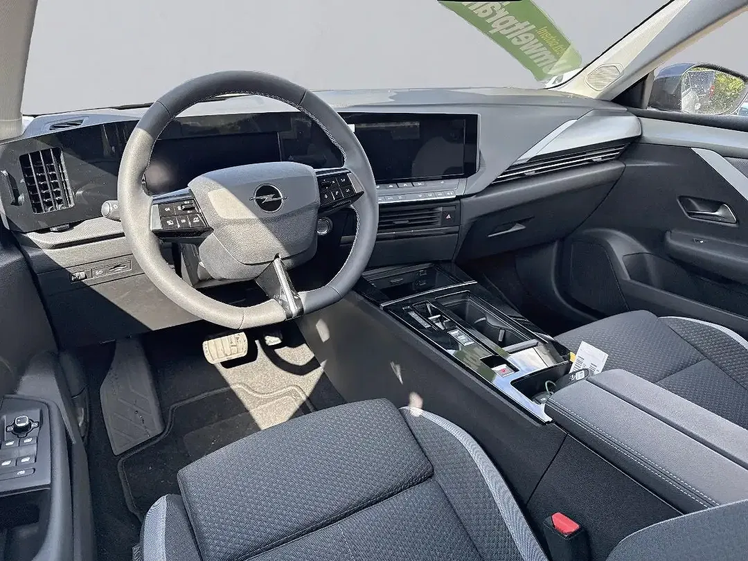 Opel Astra EV - Thumbnail 9
