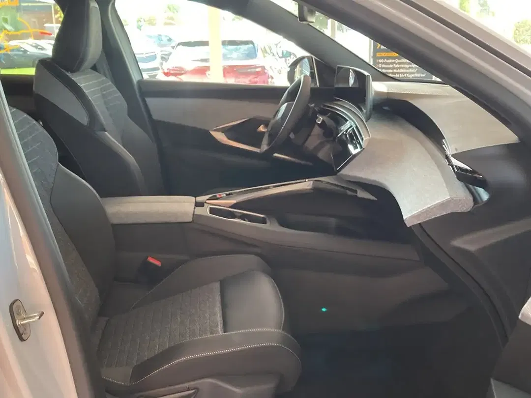 Peugeot 3008 145 Hybrid Allure - Thumbnail 11