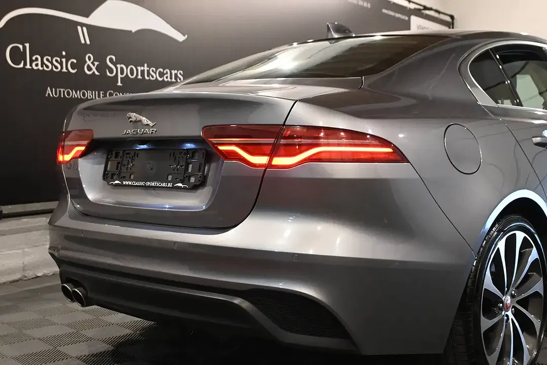 Jaguar XE 2.0 4x4 R-Dynamic - Thumbnail 7