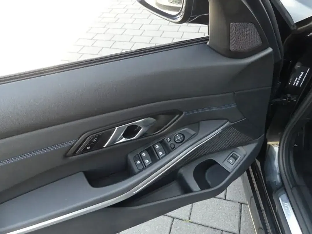 BMW 318 M Touring - Thumbnail 11