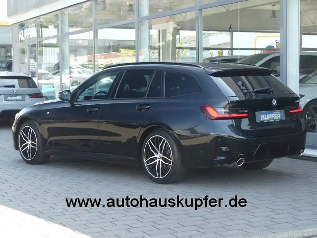 BMW 318 M Touring - Thumbnail 3