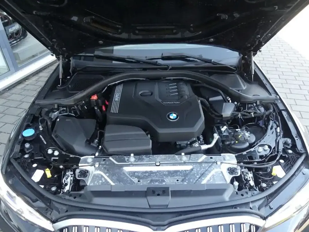 BMW 318 M Touring - Thumbnail 6