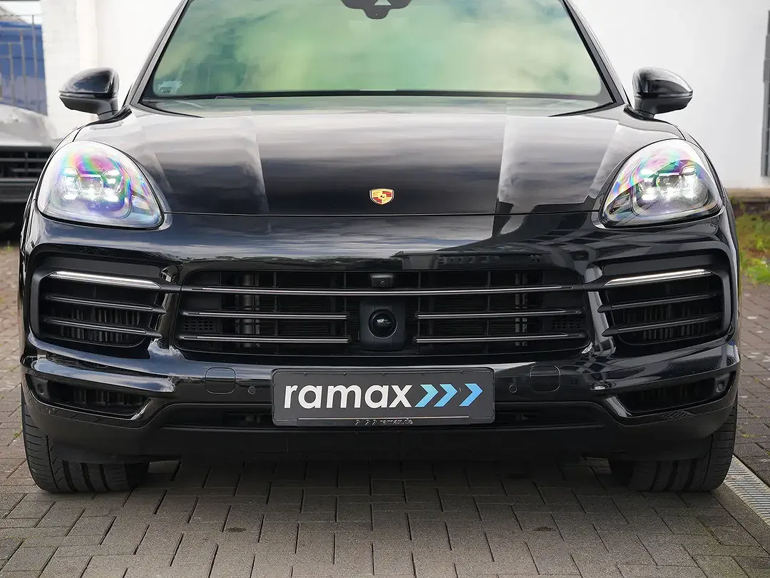 Porsche Cayenne E-Hybrid Coupe - Thumbnail 10