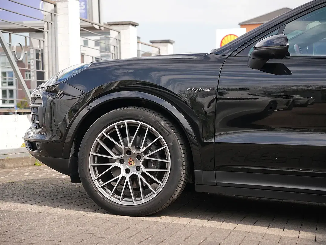 Porsche Cayenne E-Hybrid Coupe - Thumbnail 13
