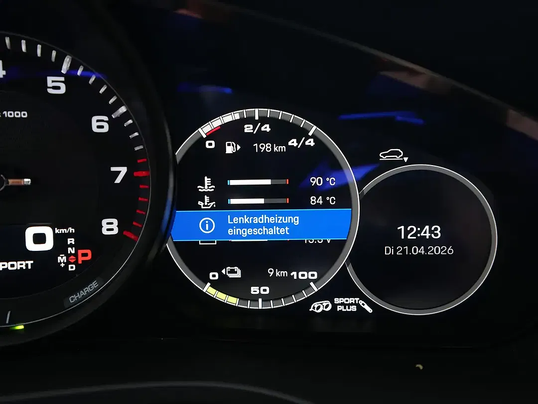 Porsche Cayenne E-Hybrid Coupe - Thumbnail 27
