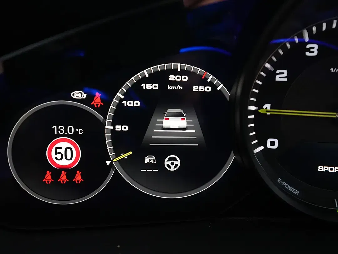 Porsche Cayenne E-Hybrid Coupe - Thumbnail 28
