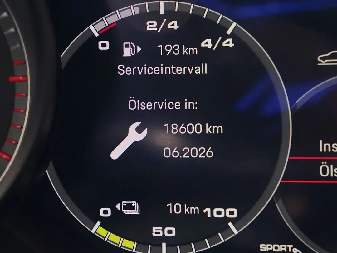 Porsche Cayenne E-Hybrid Coupe - Thumbnail 30