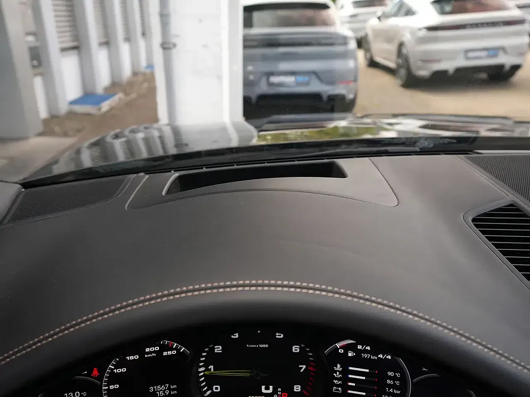Porsche Cayenne E-Hybrid Coupe - Thumbnail 32