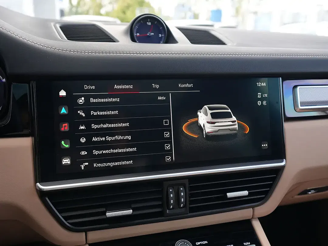 Porsche Cayenne E-Hybrid Coupe - Thumbnail 34