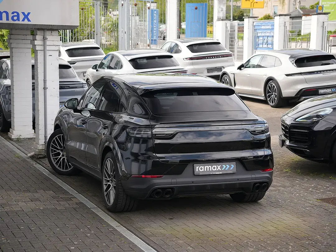 Porsche Cayenne E-Hybrid Coupe - Thumbnail 6