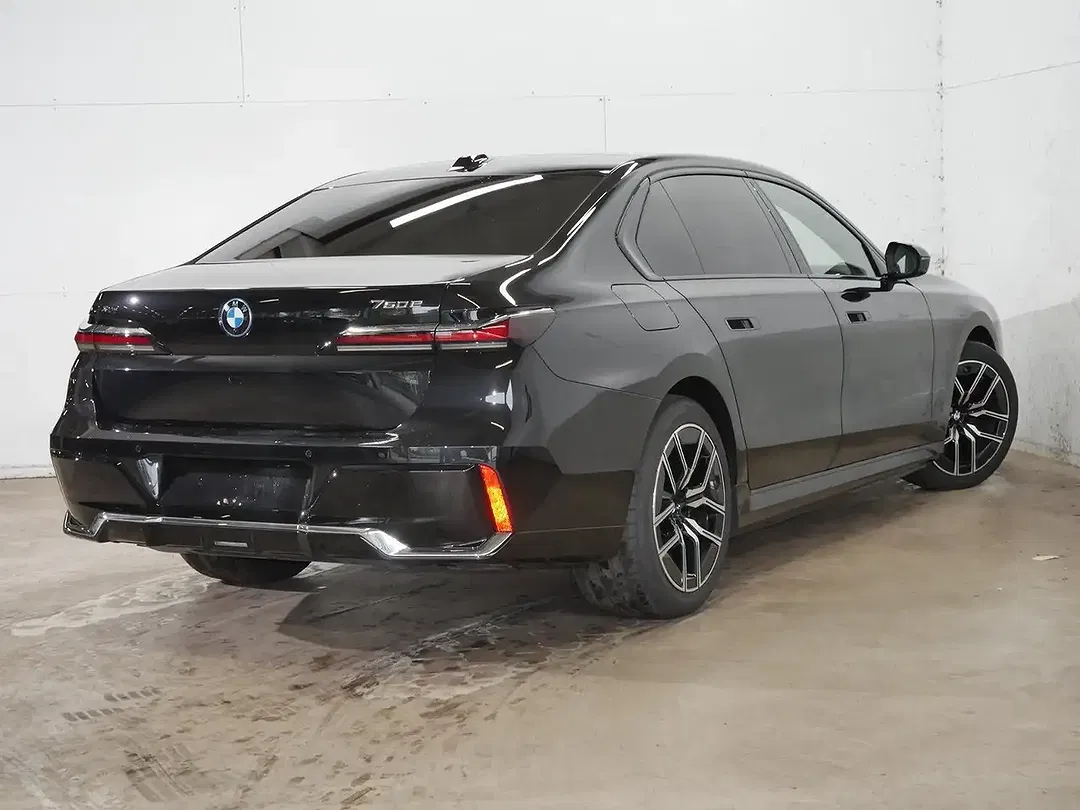 BMW 750 xDrive Lounge - foto 2