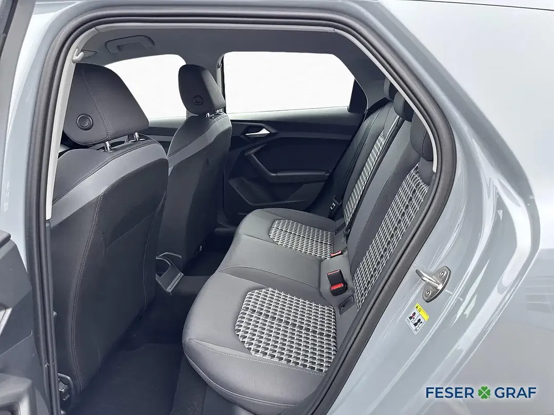 Audi A1 30 TFSI S tronic - Thumbnail 12