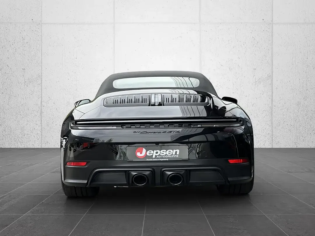 Porsche 992 Carrera 4 GTS Cabriolet - Thumbnail 5