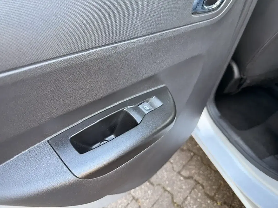 Dacia Spring Essential - Thumbnail 15